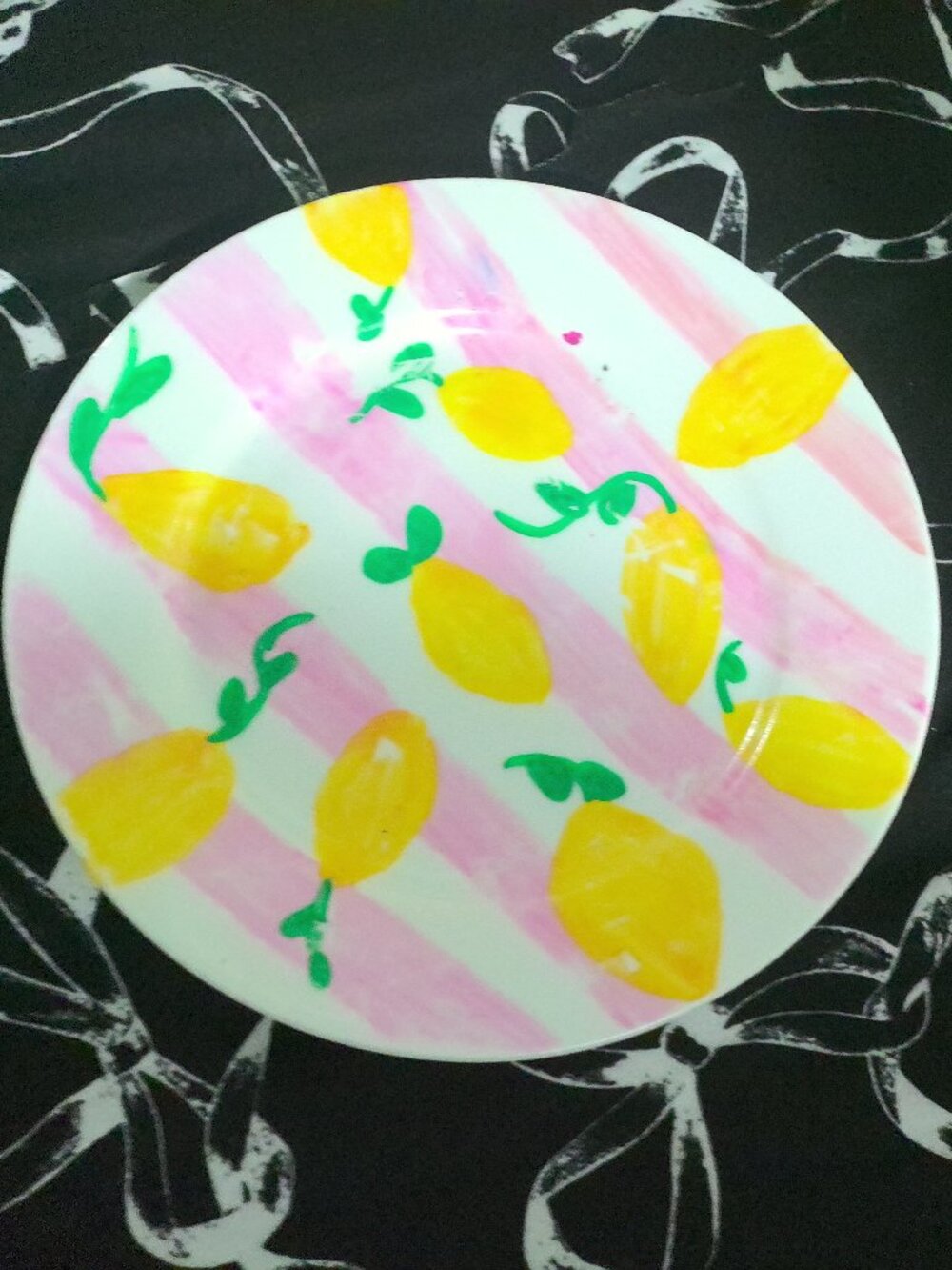 a decorated plate for decoration.